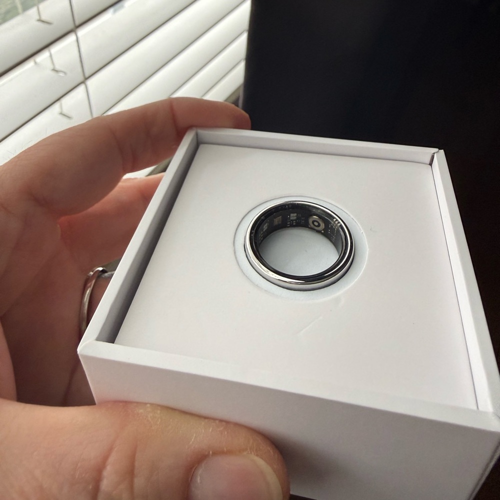 Smart ring - Picture 2 of 5